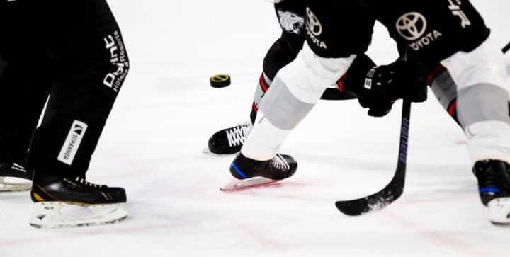 College Hockey Explained: Divisions, Scholarships & Getting Recruited